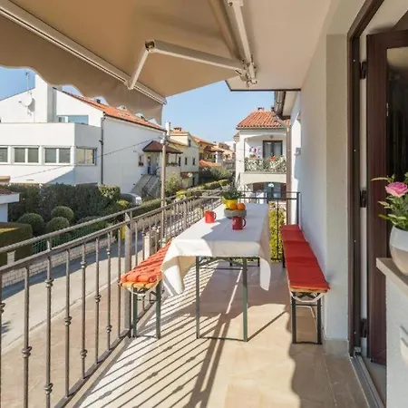 Alex - Location Poreč